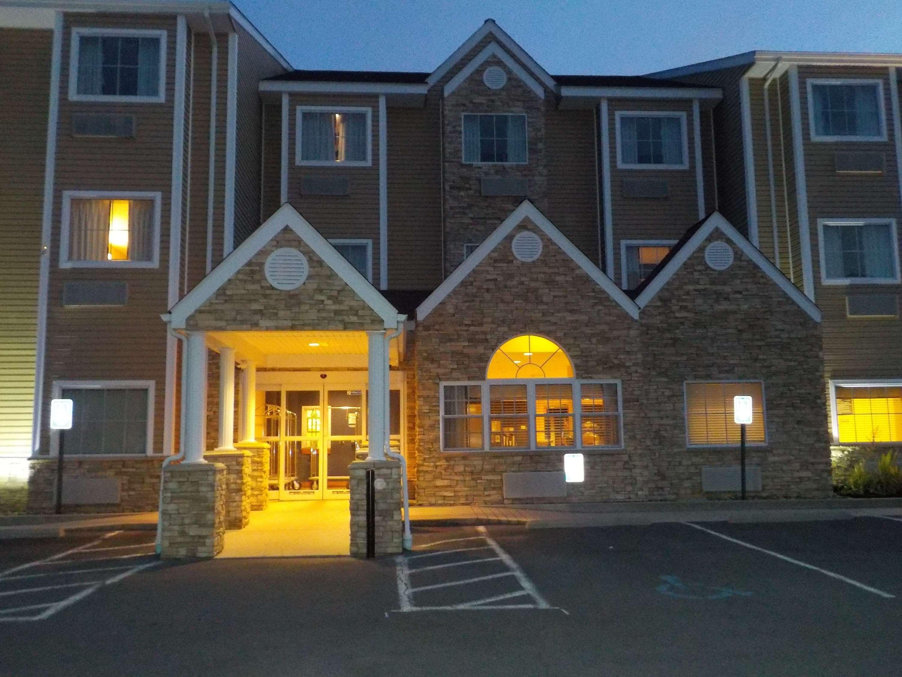 Surestay Plus Hotel By Best Western Keyser Exterior photo