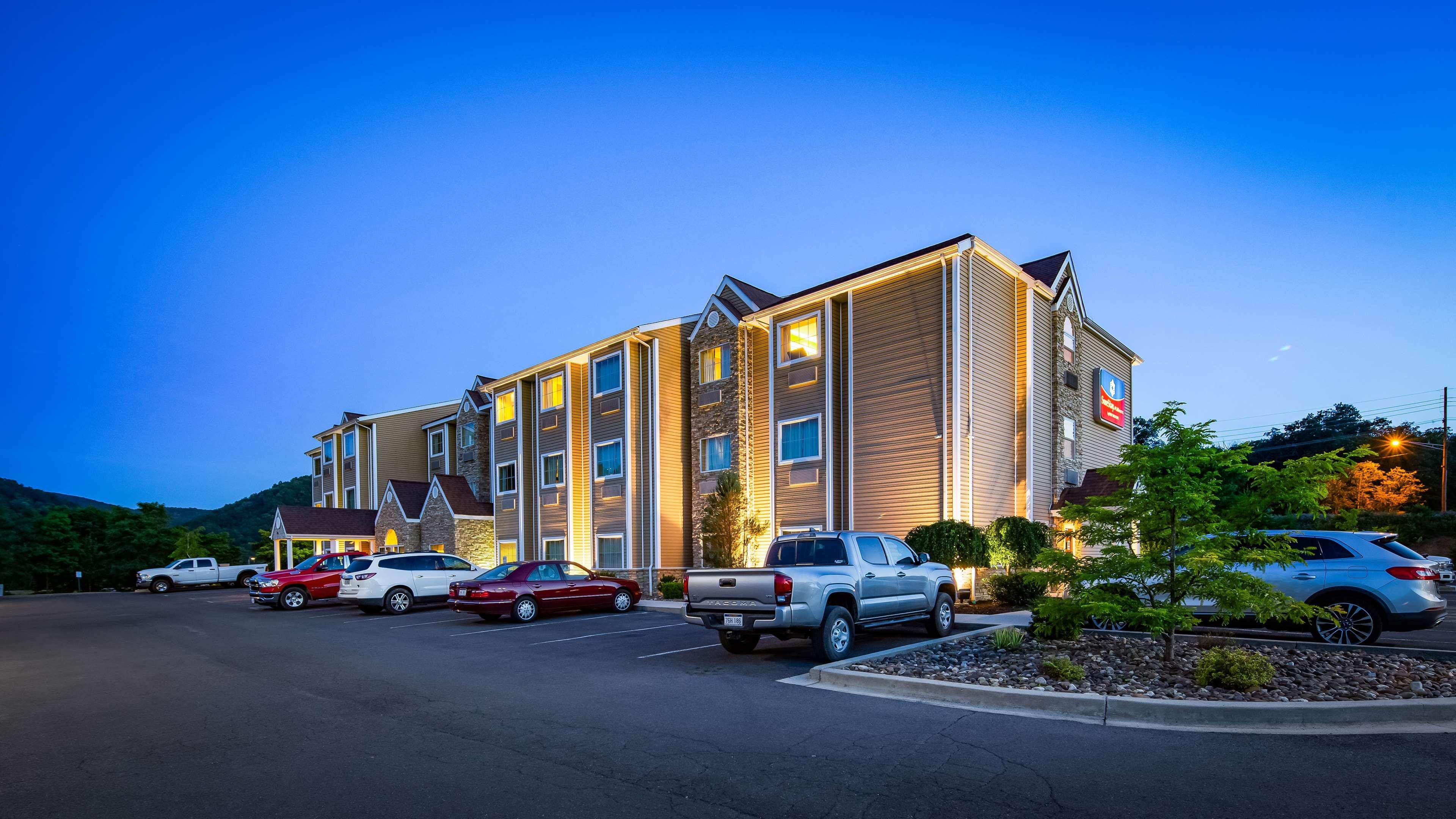 Surestay Plus Hotel By Best Western Keyser Exterior photo