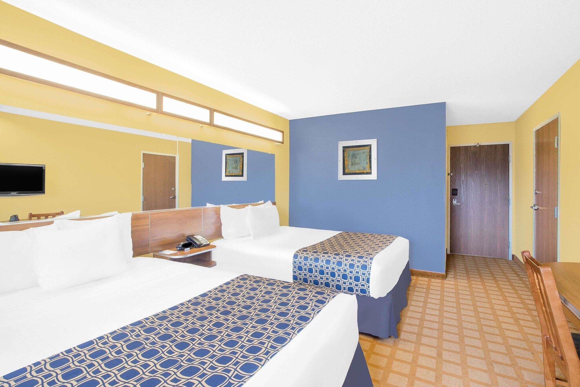 Surestay Plus Hotel By Best Western Keyser Exterior photo