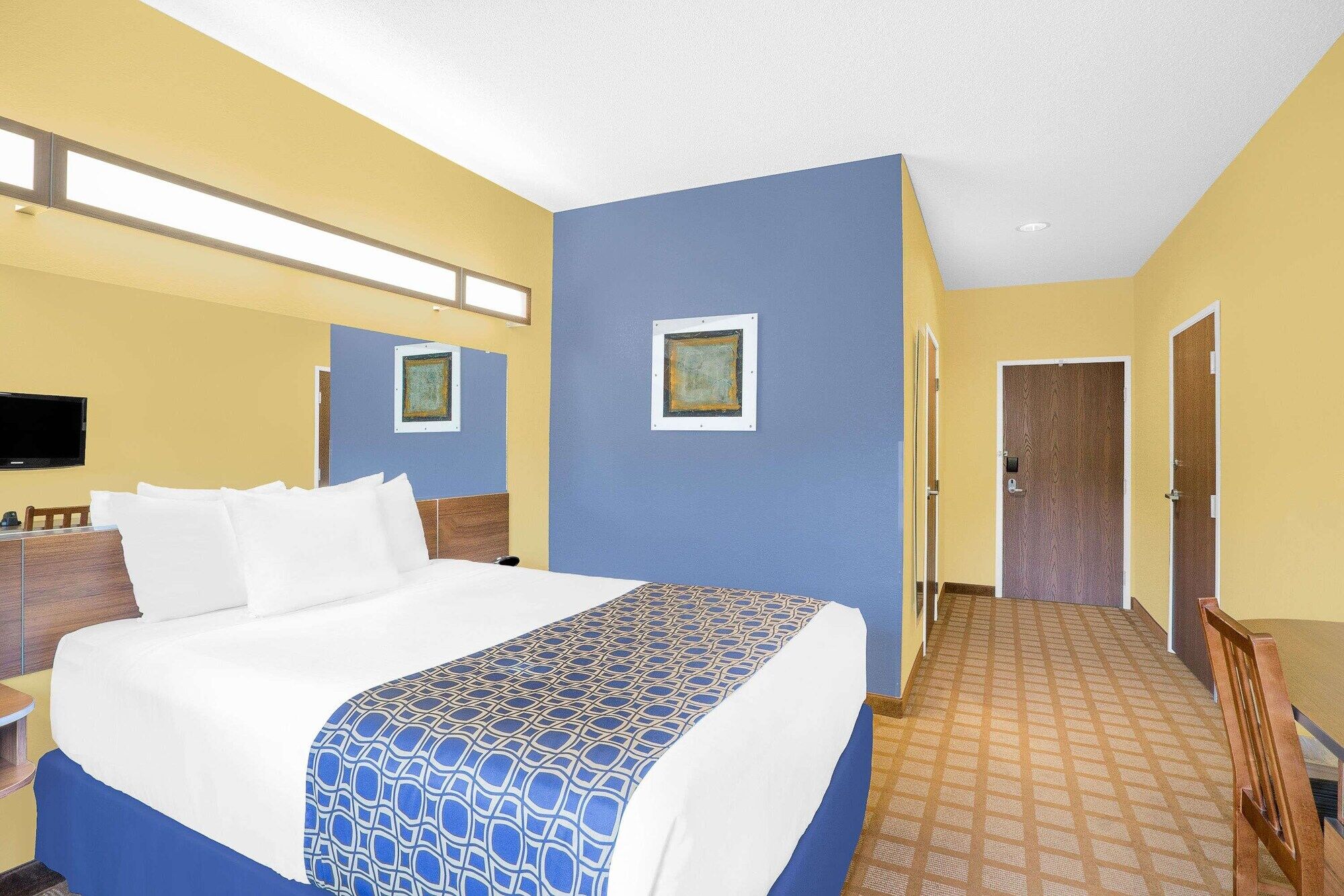 Surestay Plus Hotel By Best Western Keyser Exterior photo